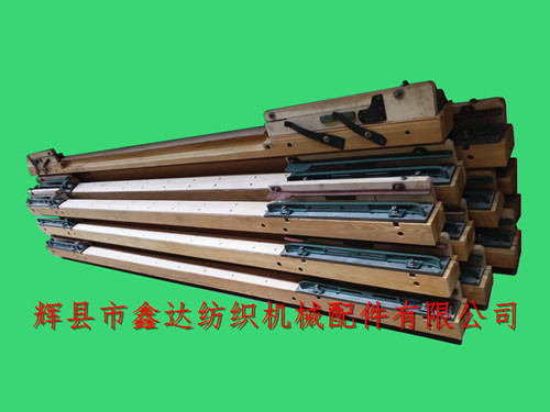 GA615織布機筘座、筘框木配件組裝