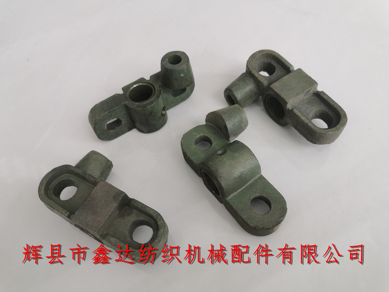 Feet support of quill roller of loom